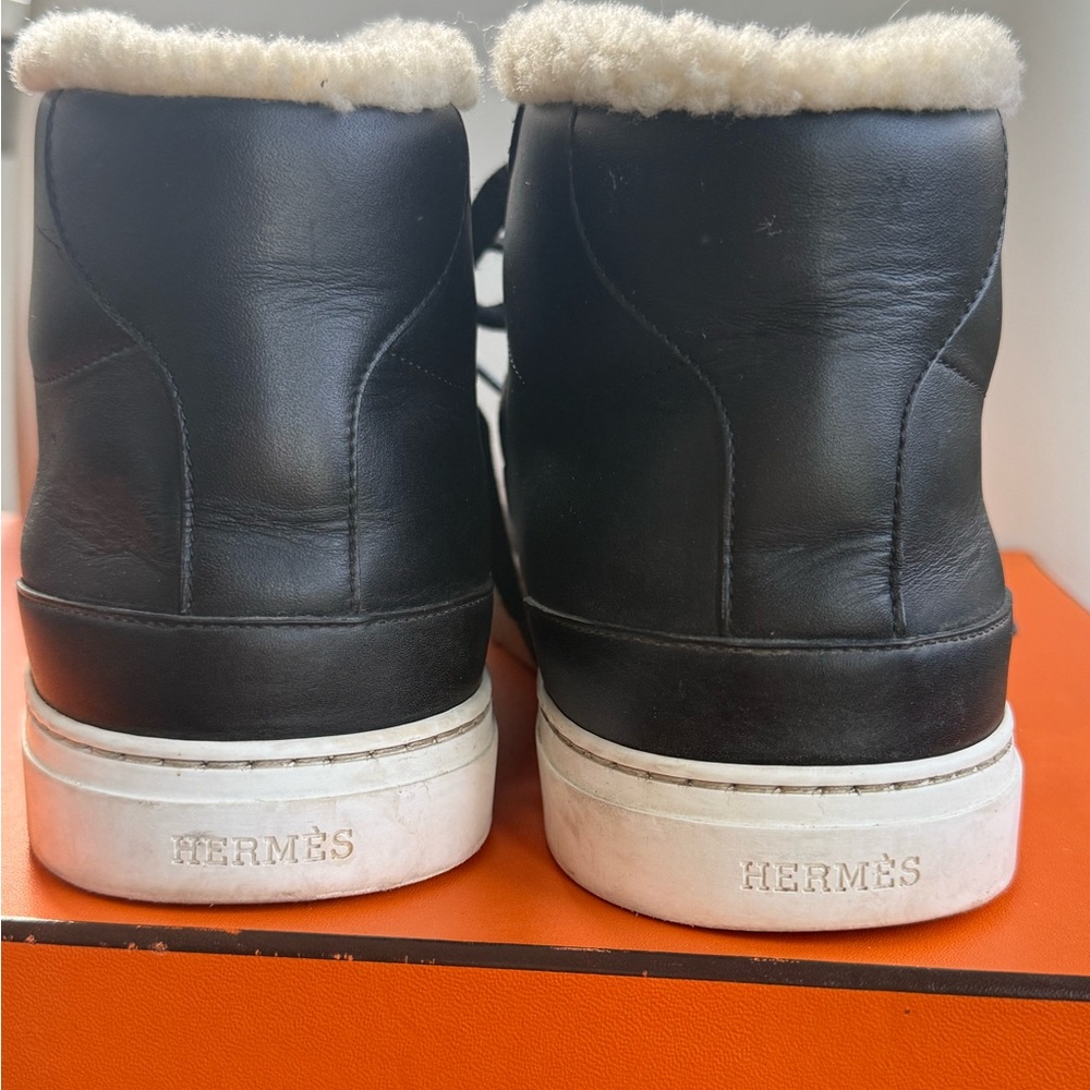 HERMÈS Black leather shearling Kelly lace up sneakers women , full set, 39 - Picture 6 of 11